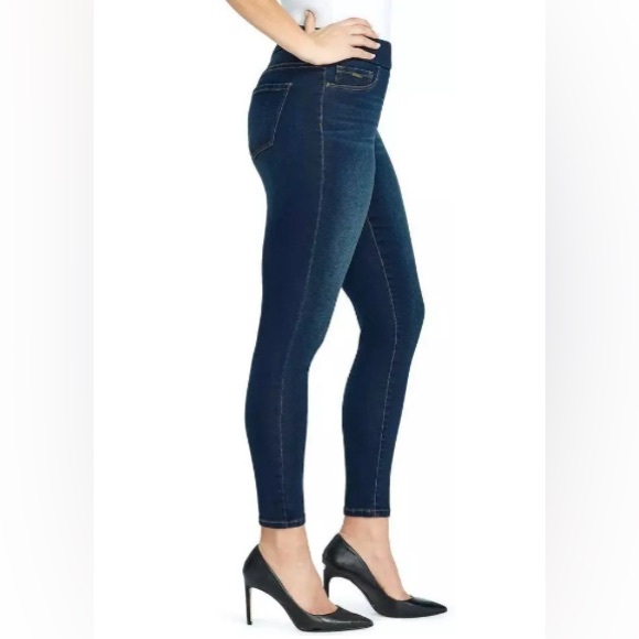2 pair Nine West Pull-on Jeans - Picture 2 of 5